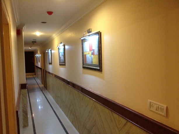 Imagen de los interiores del Hotel Eurostar International. Foto 14