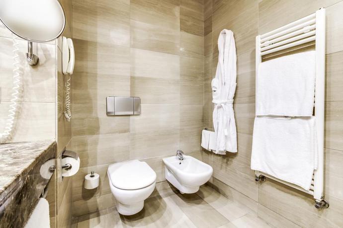 Imagen de la habitación del Hotel Eurostars Acteón. Foto 10