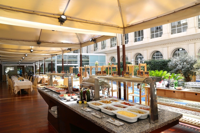 Imagen del bar/restaurante del Hotel Eurostars Al-Andalus Palace. Foto 6