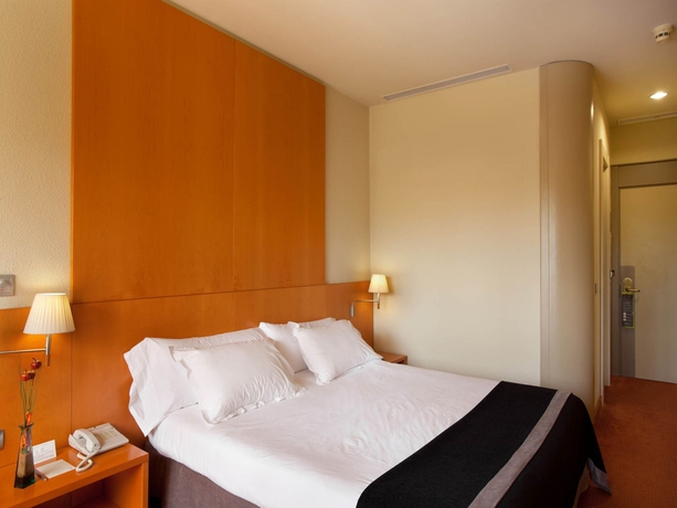 Imagen de la habitación del Hotel Eurostars Al-Andalus Palace. Foto 8