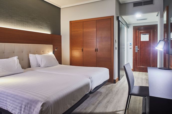 Imagen de la habitación del Hotel Eurostars Amara. Foto 2