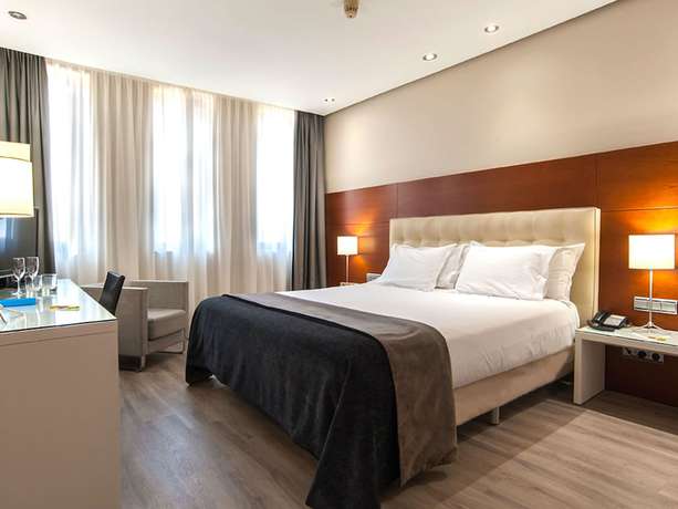 Imagen de la habitación del Hotel Eurostars Amara. Foto 10