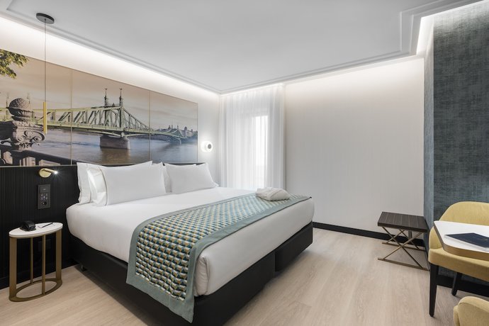 Imagen de la habitación del Hotel Eurostars Ambassador. Foto 4