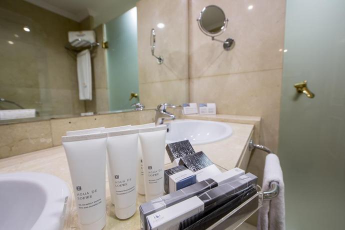 Imagen de la habitación del Hotel Eurostars Araguaney. Foto 3