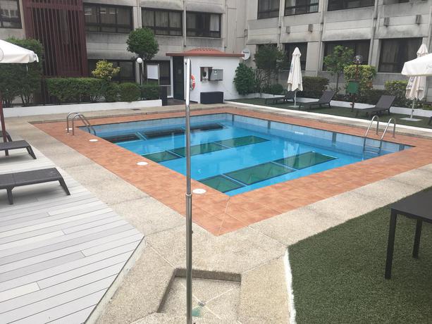 Imagen de la piscina del Hotel Eurostars Araguaney. Foto 14