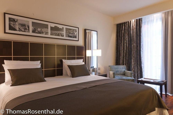 Imagen de la habitación del Hotel Eurostars Berlin. Foto 7
