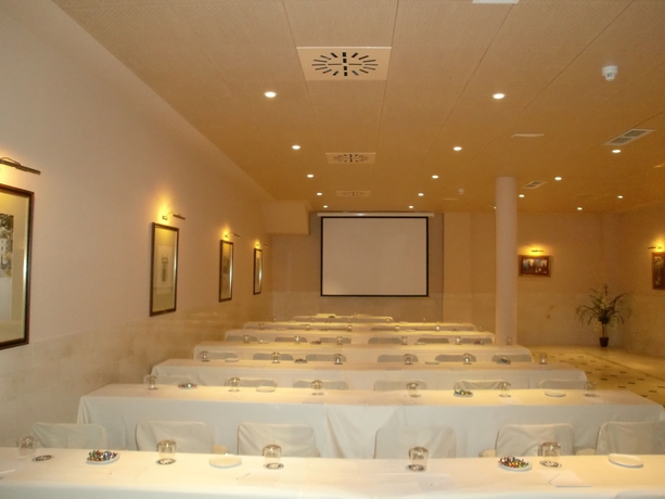 Imagen de los interiores del Hotel Eurostars Casa De La Lírica. Foto 10