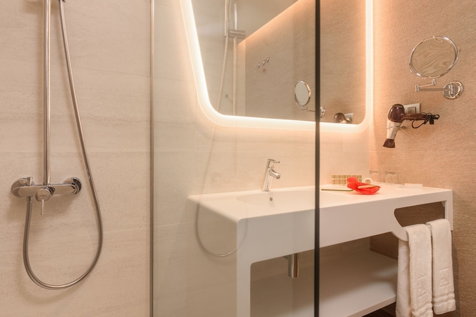 Imagen de la habitación del Hotel Eurostars Cascais. Foto 11