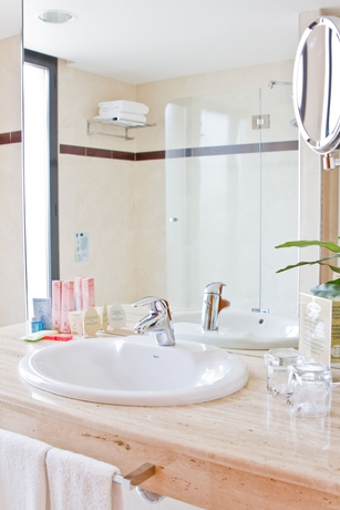 Imagen de la habitación del Hotel Eurostars Centrum Alicante. Foto 6