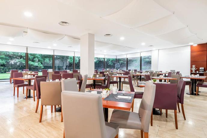 Imagen del bar/restaurante del Hotel Eurostars Ciudad de la Coruña. Foto 7