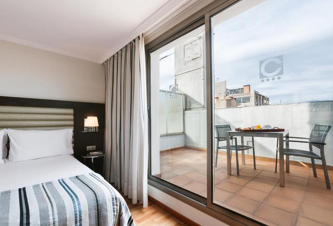 Imagen de la habitación del Hotel Eurostars Cristal Palace. Foto 9