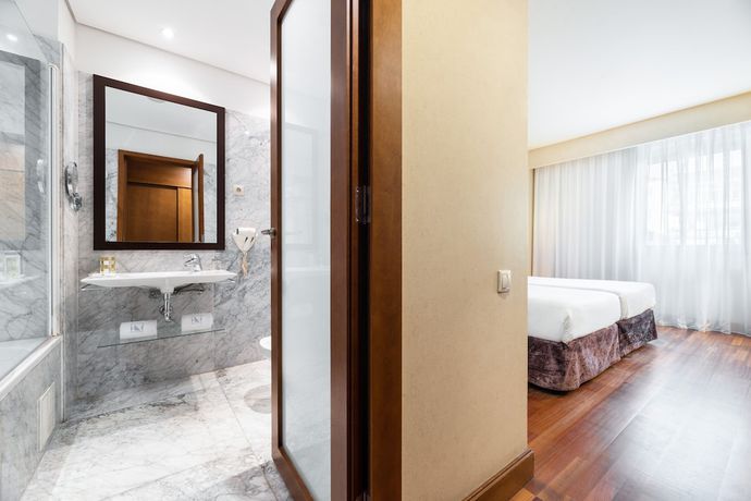 Imagen de la habitación del Hotel Eurostars Das Artes. Foto 12