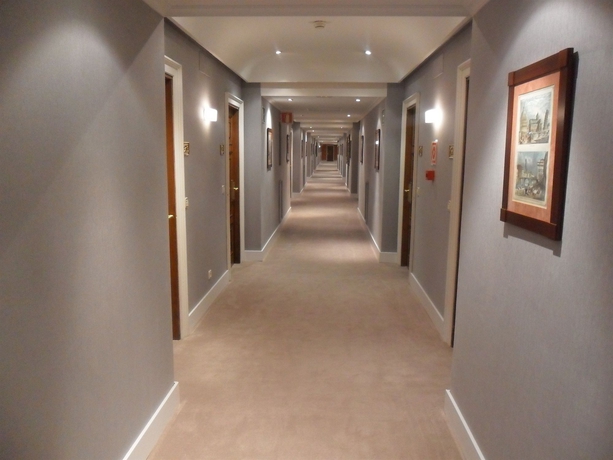 Imagen de los interiores del Hotel Eurostars De La Reconquista. Foto 8