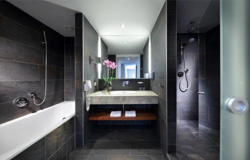 Imagen general del Hotel Eurostars Embassy. Foto 3