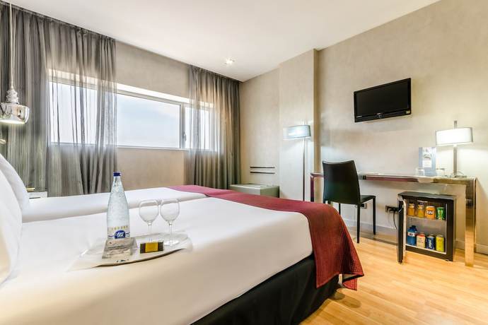 Imagen de la habitación del Hotel Eurostars Executive. Foto 16