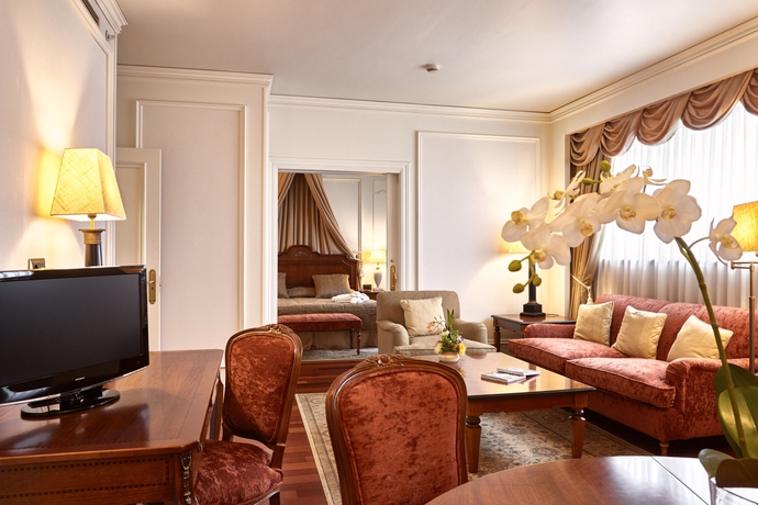 Imagen de la habitación del Hotel Eurostars Gran Santiago. Foto 3