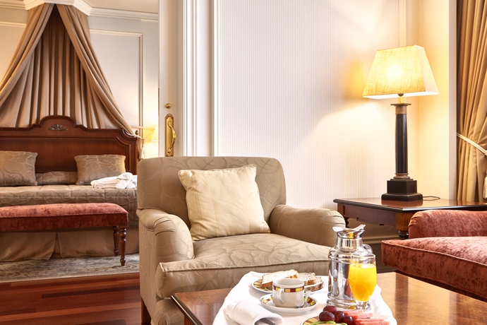 Imagen de la habitación del Hotel Eurostars Gran Santiago. Foto 8