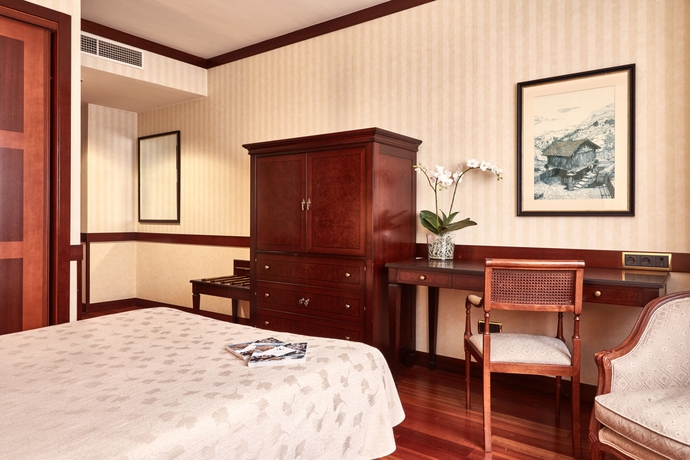 Imagen de la habitación del Hotel Eurostars Gran Santiago. Foto 9