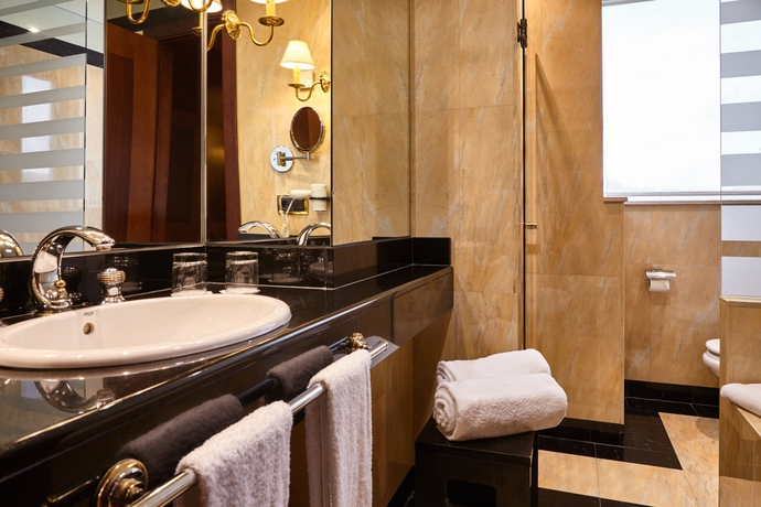 Imagen de la habitación del Hotel Eurostars Gran Santiago. Foto 11