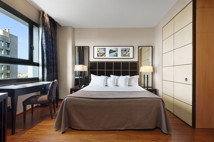 Imagen de la habitación del Hotel Eurostars Gran Valencia. Foto 8