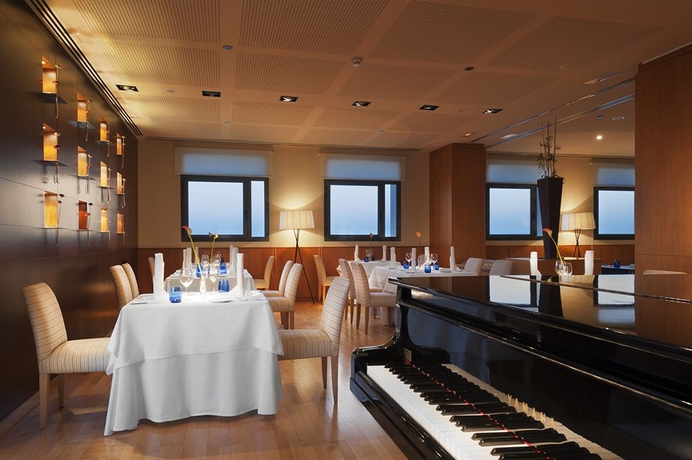 Imagen del bar/restaurante del Hotel Eurostars Gran Valencia. Foto 3