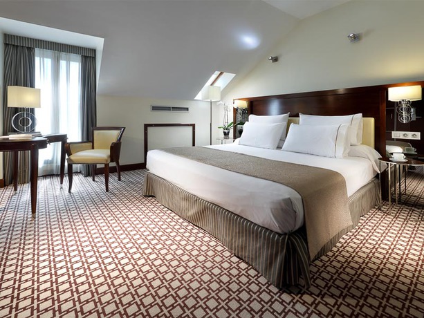 Imagen de la habitación del Hotel Eurostars Gran Vía. Foto 5