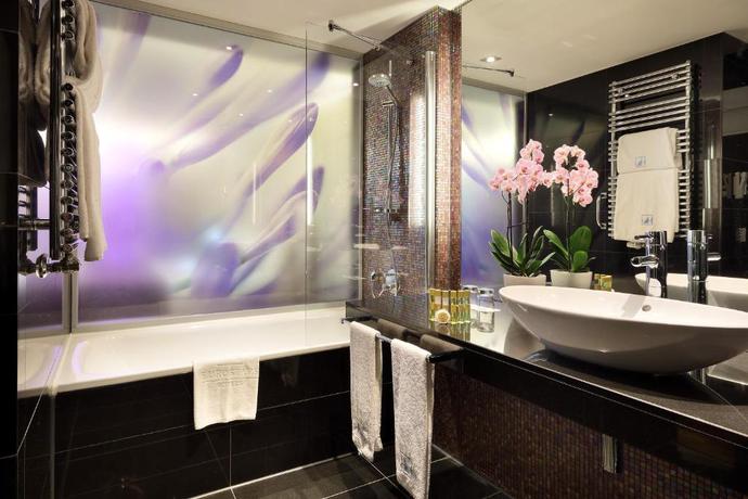 Imagen de la habitación del Hotel Eurostars Grand Central. Foto 8