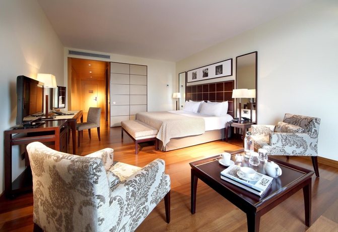 Imagen de la habitación del Hotel Eurostars Grand Marina. Foto 14