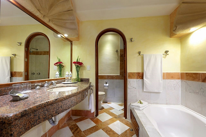 Imagen general del Hotel Eurostars Hacienda Vista Real. Foto 3