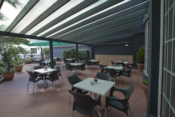 Imagen del bar/restaurante del Hotel Eurostars Indautxu. Foto 8