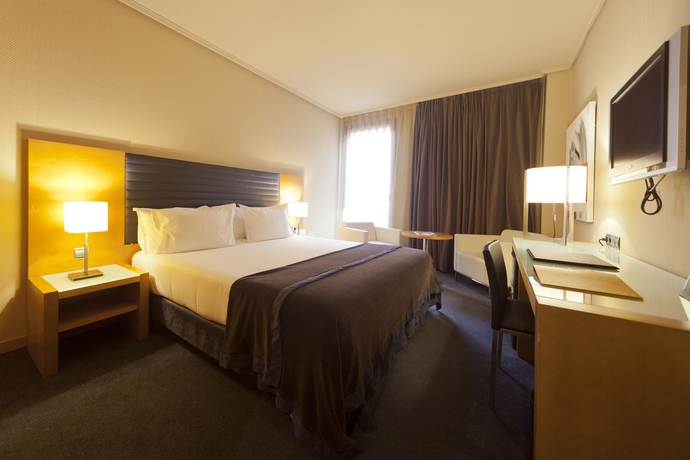 Imagen de la habitación del Hotel Eurostars Indautxu. Foto 10