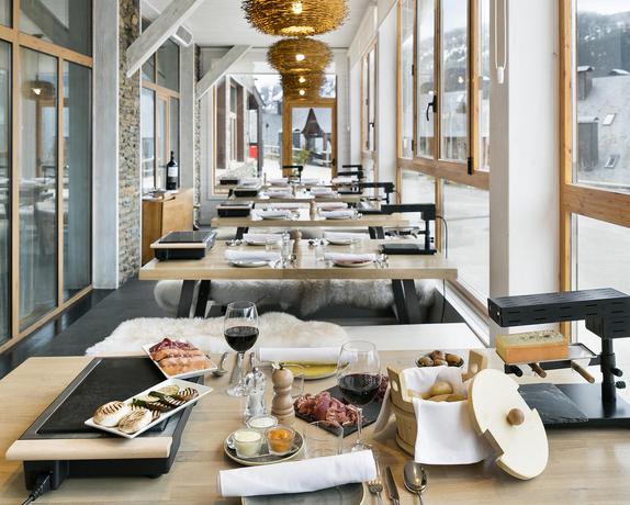 Imagen del bar/restaurante del Hotel Eurostars La Pleta. Foto 2