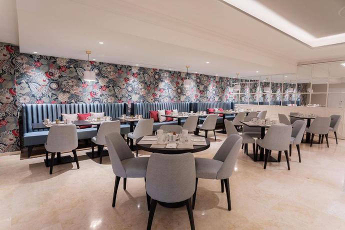 Imagen del bar/restaurante del Hotel Eurostars Laietana. Foto 2