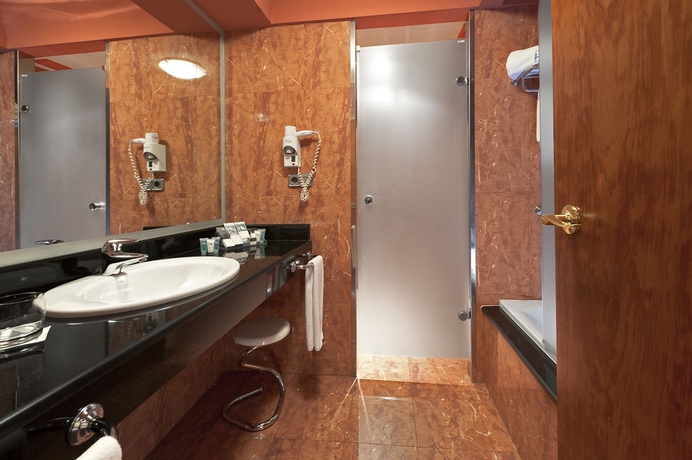 Imagen de la habitación del Hotel Eurostars Las Claras. Foto 5