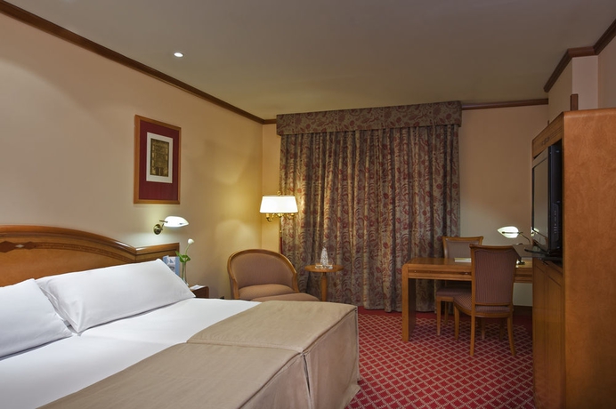 Imagen de la habitación del Hotel Eurostars Las Claras. Foto 7