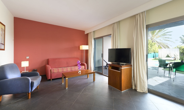 Imagen de la habitación del Hotel Eurostars Las Salinas. Foto 14