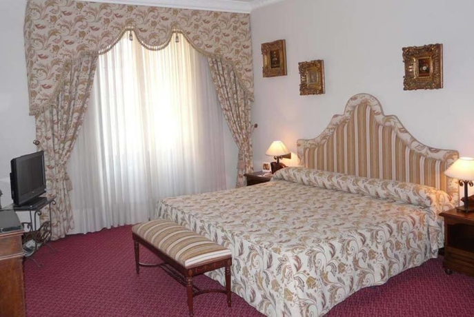 Imagen de la habitación del Hotel Eurostars Los Agustinos. Foto 5