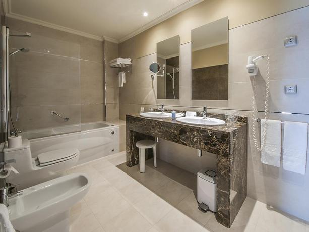 Imagen general del Hotel Eurostars Louxo Talaso. Foto 10