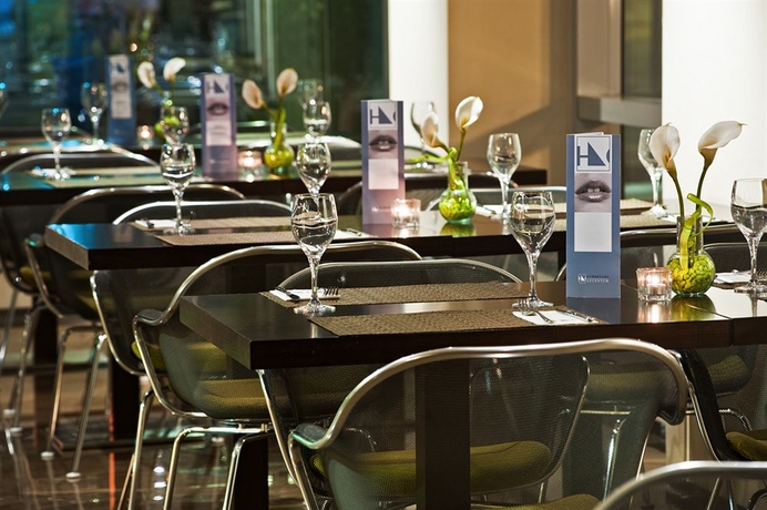 Imagen del bar/restaurante del Hotel Eurostars Lucentum. Foto 3