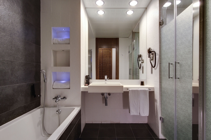 Imagen de la habitación del Hotel Eurostars Madrid Congress. Foto 3