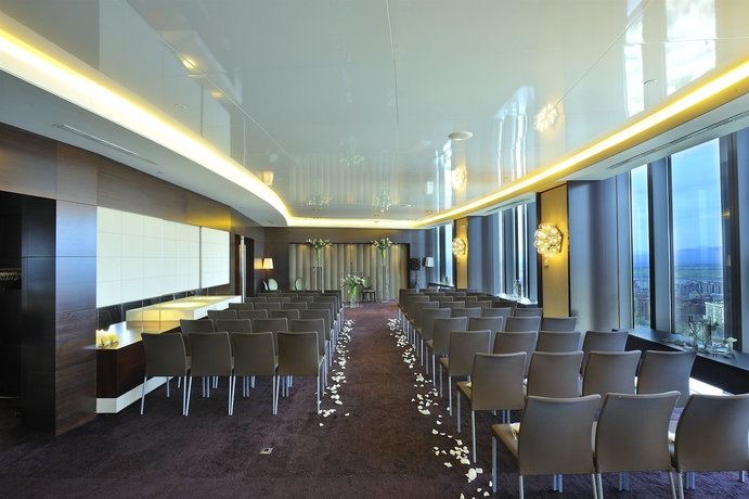 Imagen de los interiores del Hotel Eurostars Madrid Tower. Foto 11