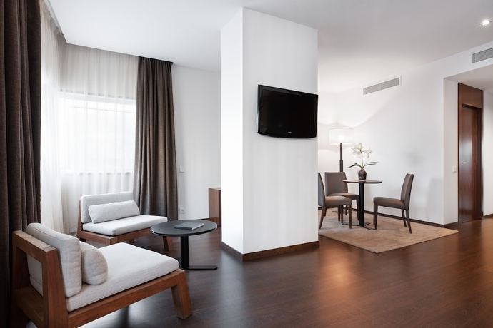 Imagen de la habitación del Hotel Eurostars Mar De Vigo. Foto 11