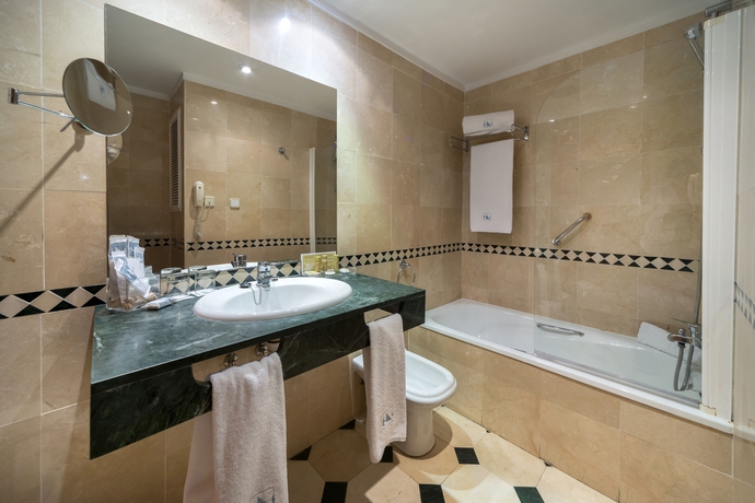 Imagen de la habitación del Hotel Eurostars Mediterranea Plaza. Foto 8