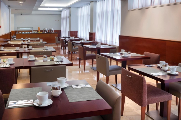 Imagen del bar/restaurante del Hotel Eurostars Mediterranea Plaza. Foto 4