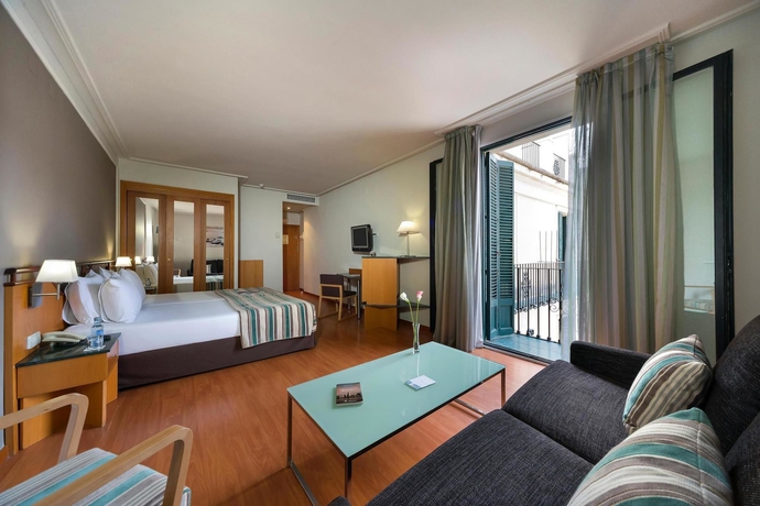 Imagen de la habitación del Hotel Eurostars Mediterranea Plaza. Foto 10