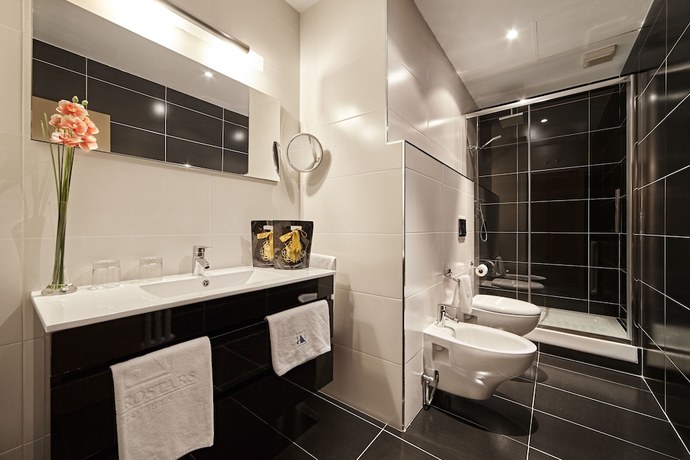 Imagen de la habitación del Hotel Eurostars Monumento Monasterio De San Clodio. Foto 4