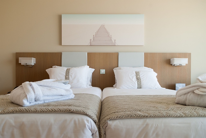 Imagen de la habitación del Hotel Eurostars Oasis Plaza. Foto 9