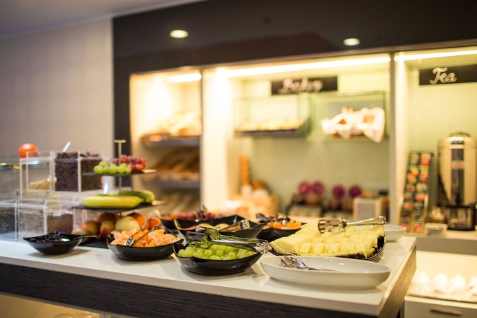 Imagen del bar/restaurante del Hotel Eurostars Palazzo Zichy. Foto 2