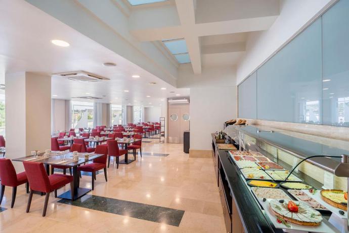 Imagen de los interiores del Hotel Eurostars Plaza Acueducto. Foto 8