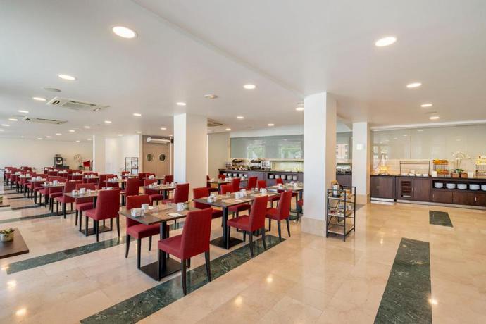 Imagen de los interiores del Hotel Eurostars Plaza Acueducto. Foto 12